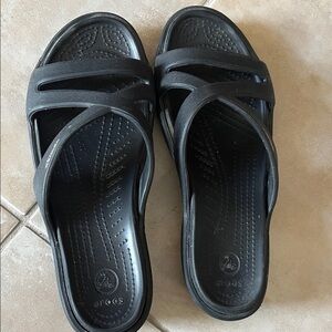 CROCS Women's Classic Black Sandals